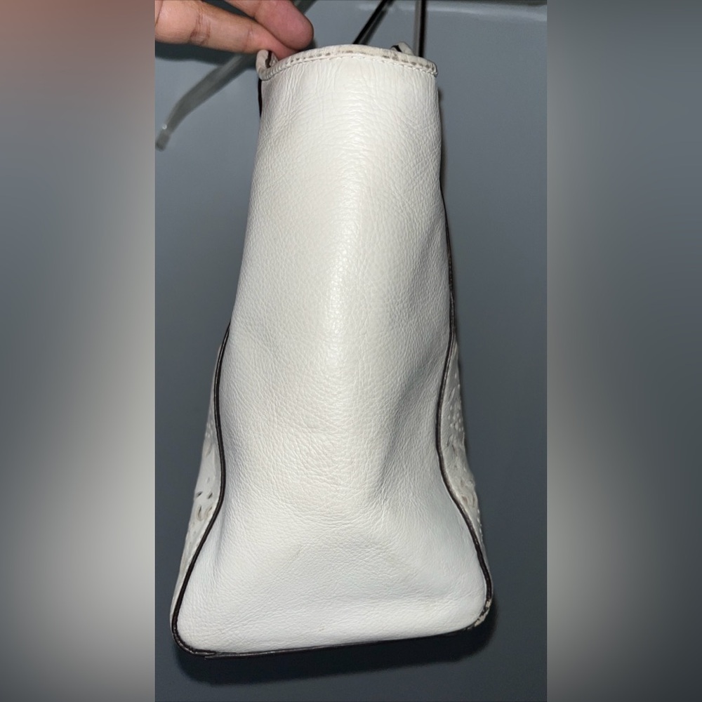 Coach All Leather Taylor Eyelet Shoulder Carryall Handbag tote purse F27391 wht - Picture 2 of 10